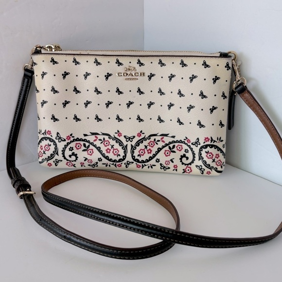 Coach EUC Butterfly Bandanna Lyla Crossbody. - Picture 1 of 11